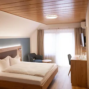 3* Pensjonat Zum Roessel Lichtenau